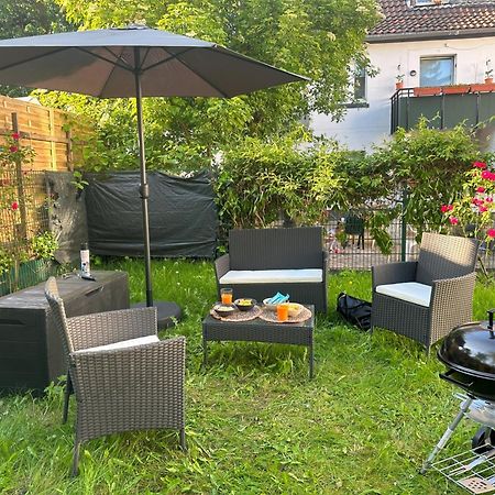 Cozy Apartment With Garden In ゲルゼンキルヒェン エクステリア 写真
