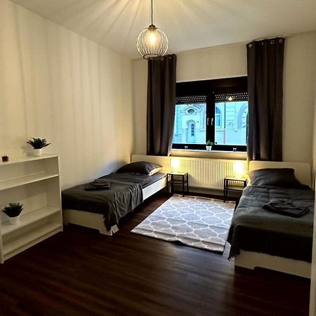 Cozy Apartment With Garden In ゲルゼンキルヒェン エクステリア 写真