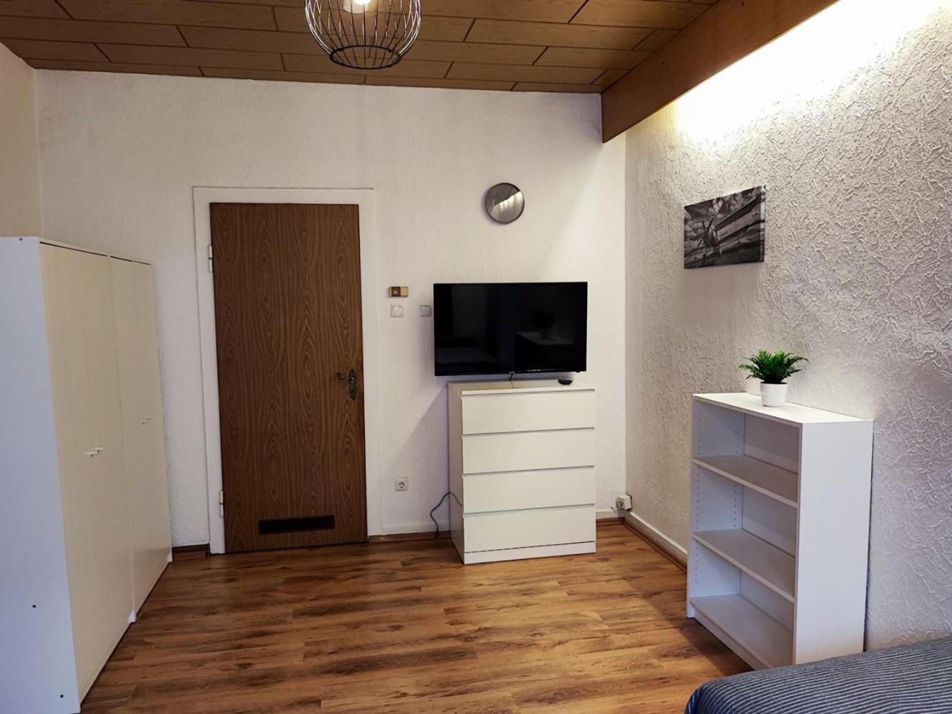 Cozy Apartment With Garden In ゲルゼンキルヒェン エクステリア 写真