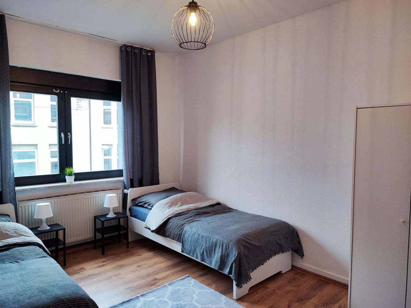 Cozy Apartment With Garden In ゲルゼンキルヒェン エクステリア 写真
