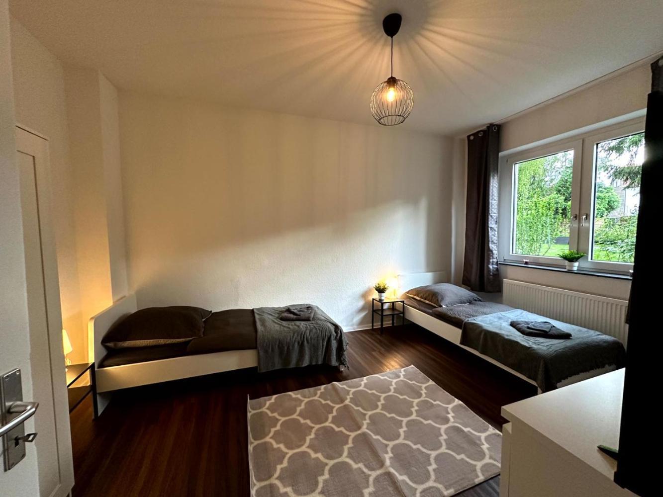 Cozy Apartment With Garden In ゲルゼンキルヒェン エクステリア 写真
